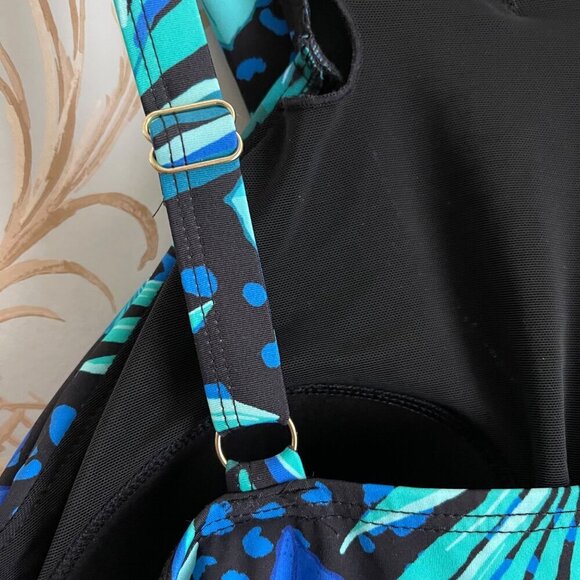 Swimsuits For All 24W Tropical Floral Swim Dress One Piece Skirted Twist Front - Picture 6 of 10